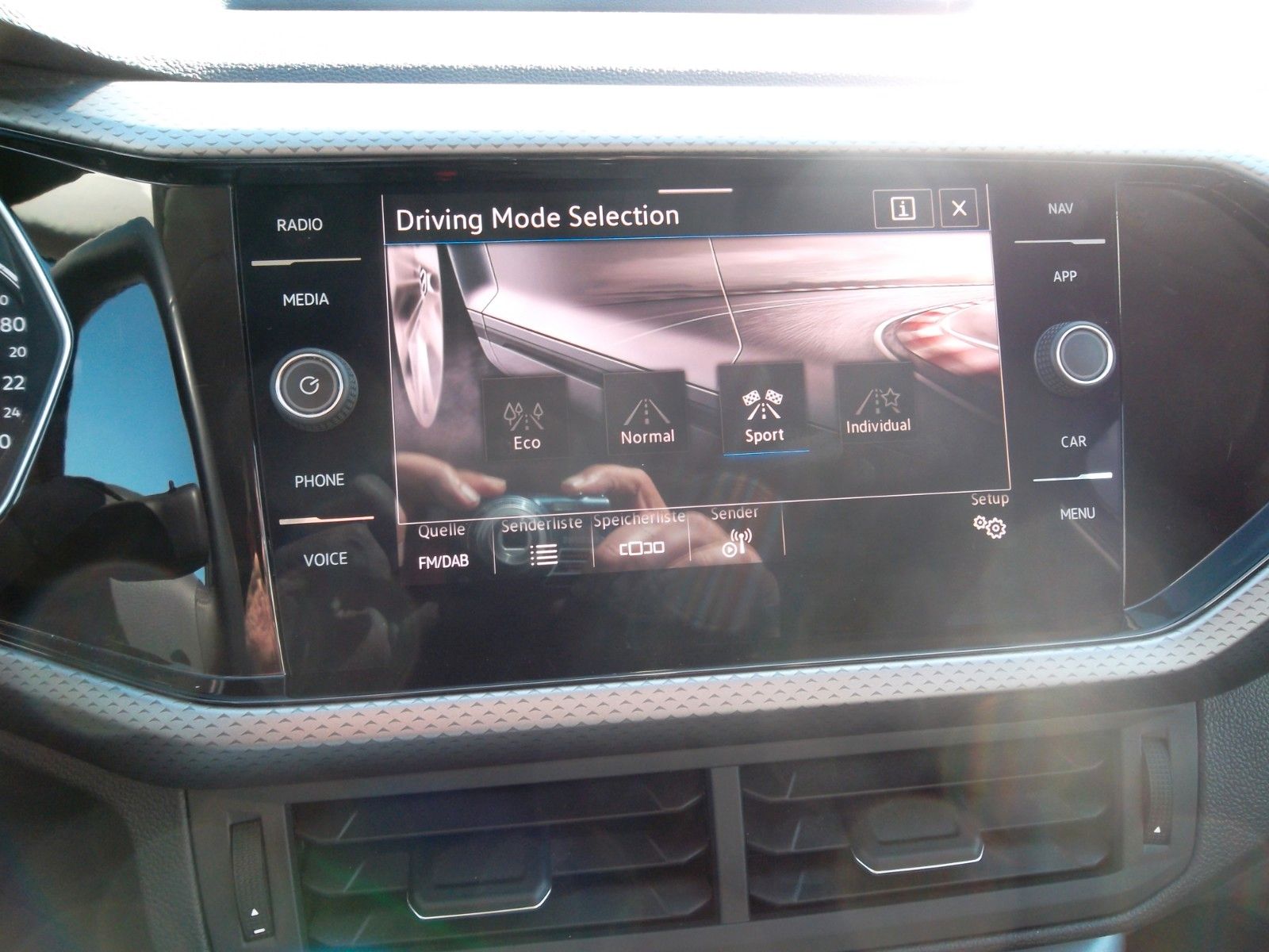 Volkswagen T-Cross 1.0 ACTIVE - Samsaru's Car Outlet