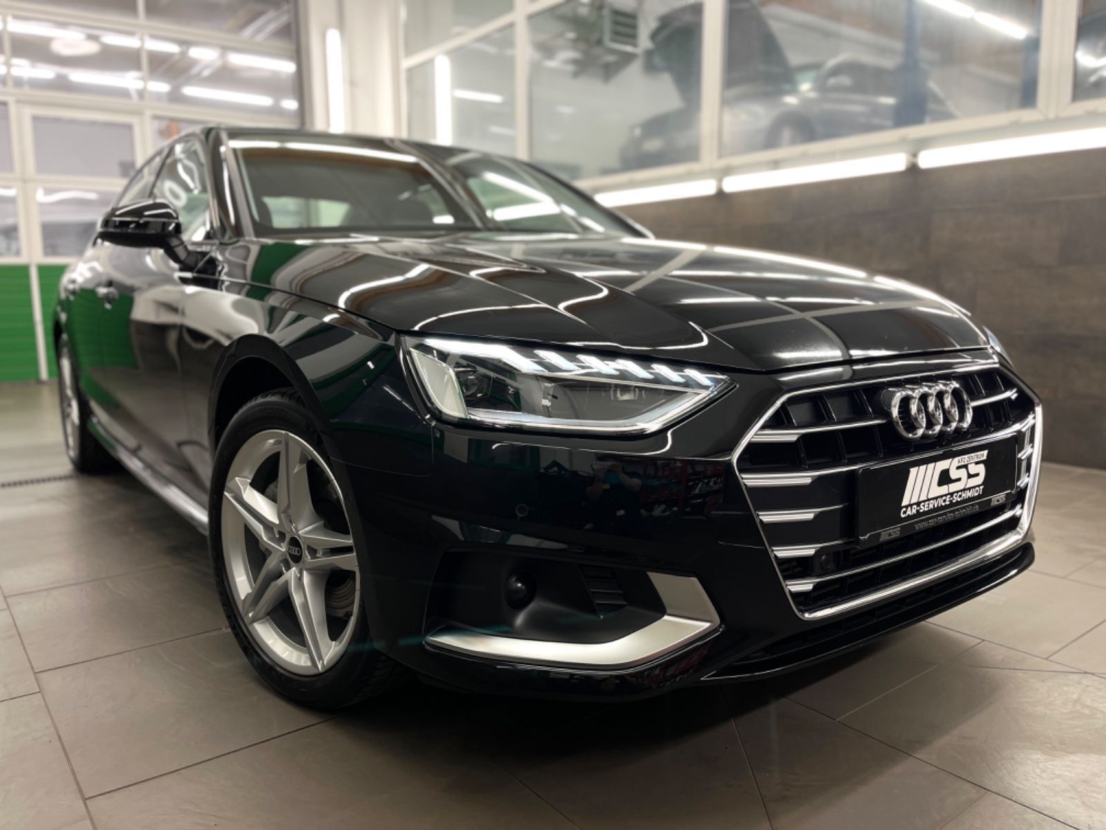 Audi A4 Lim. 40 TFSI advanced - Samsaru's Car Outlet