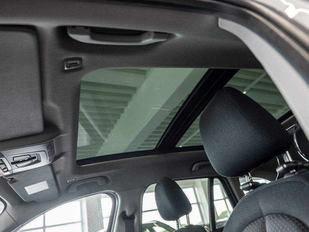BMW X1 xDrive 25e Advantage - Samsaru's Car Outlet