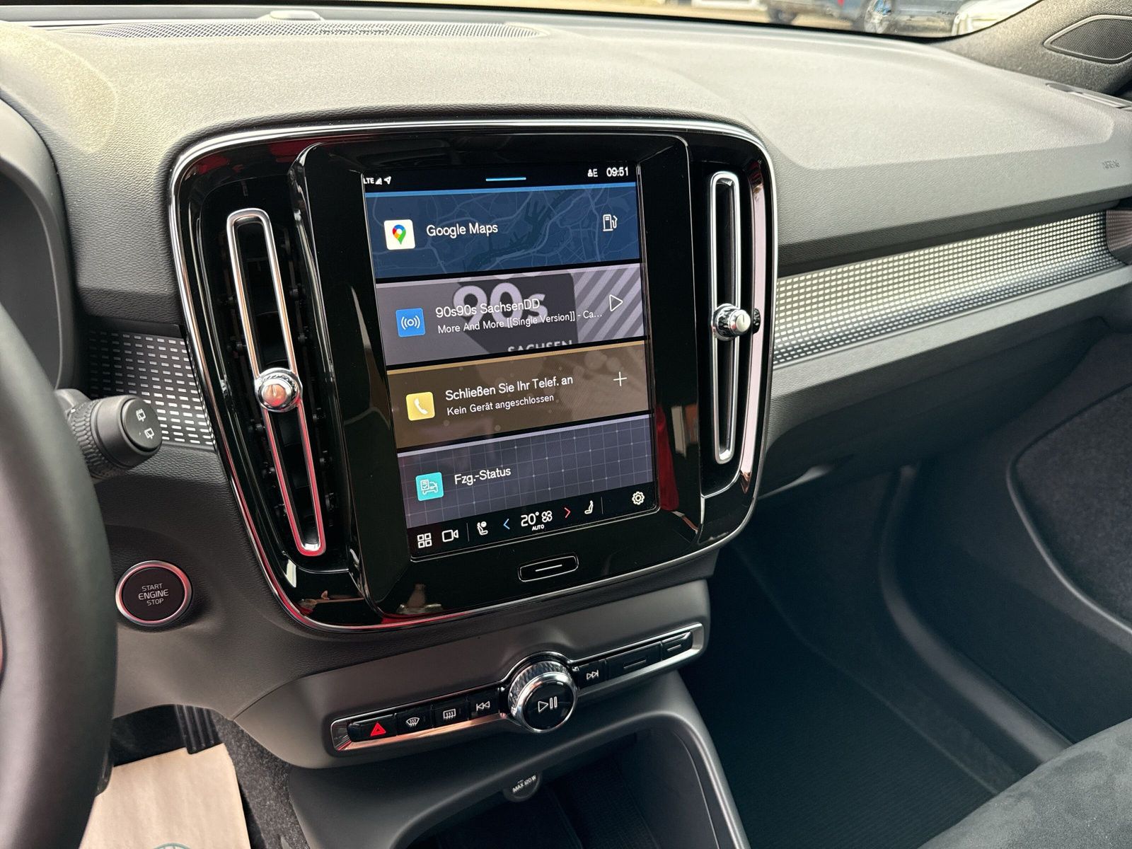 Volvo XC40 B3 Plus Dark 2WD !! 360°+ACC+BLIS+FSH !!