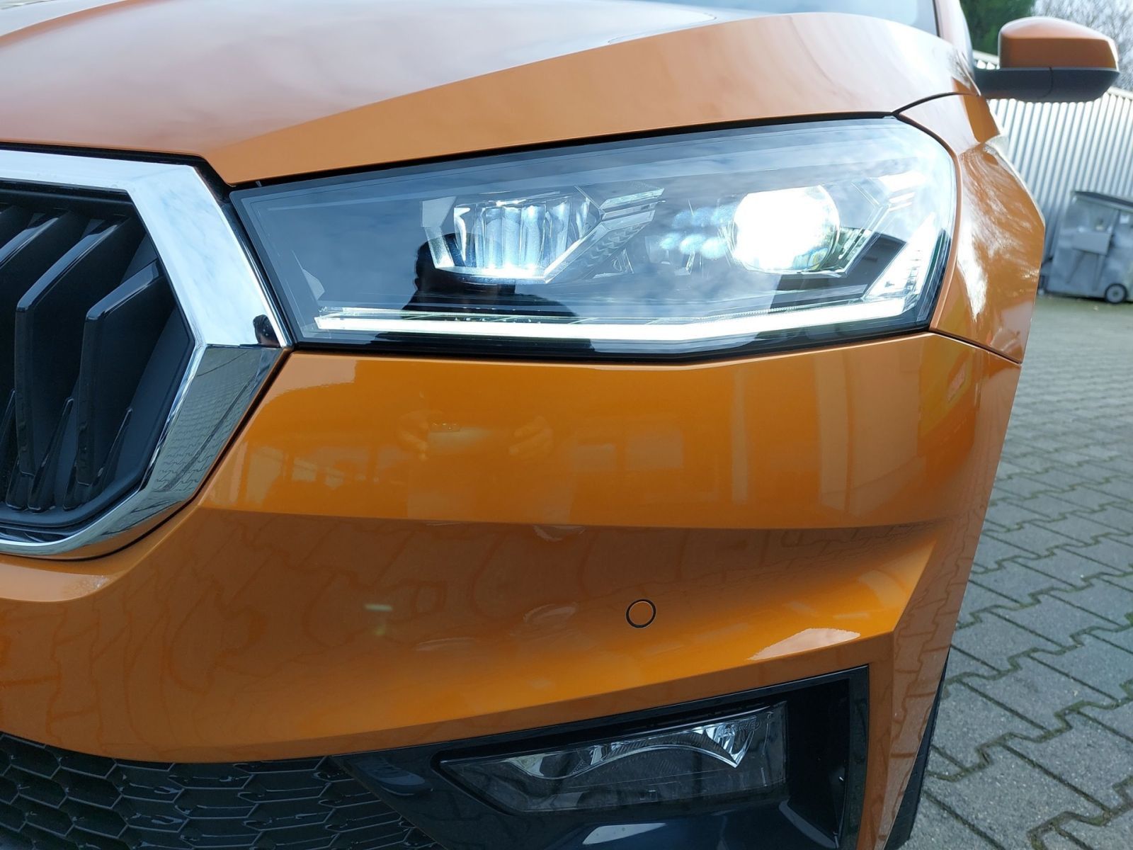 Skoda Fabia 1.0 TSI Drive CARPLAY*LED*KAMERA*AHK*ACC