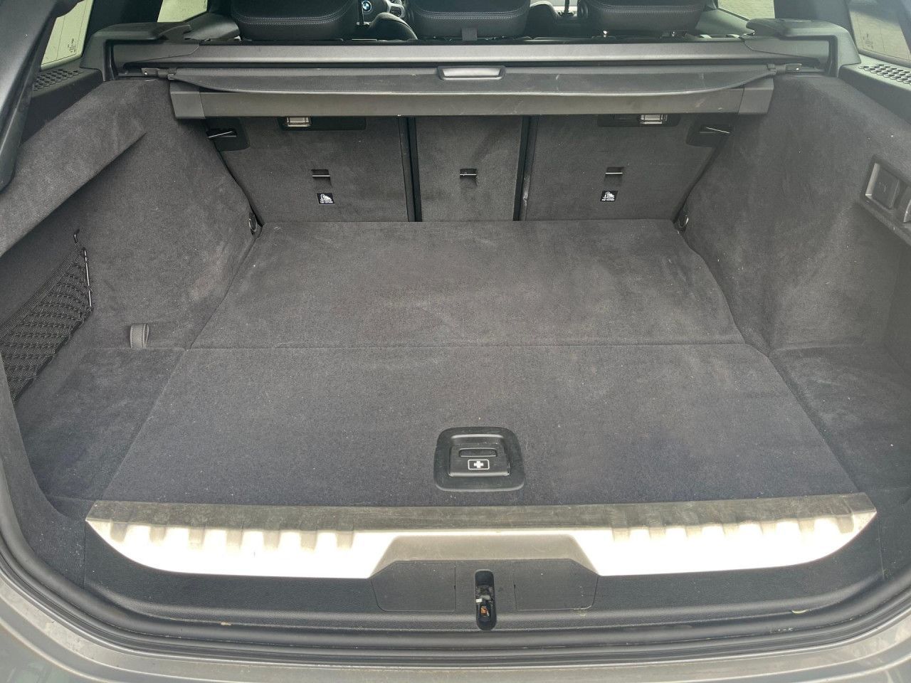 BMW 330e Touring M Sport - Samsaru's Car Outlet