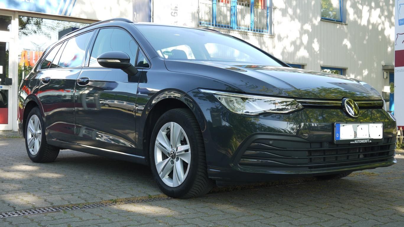 Volkswagen Golf VIII Variant Life - Samsaru's Car Outlet