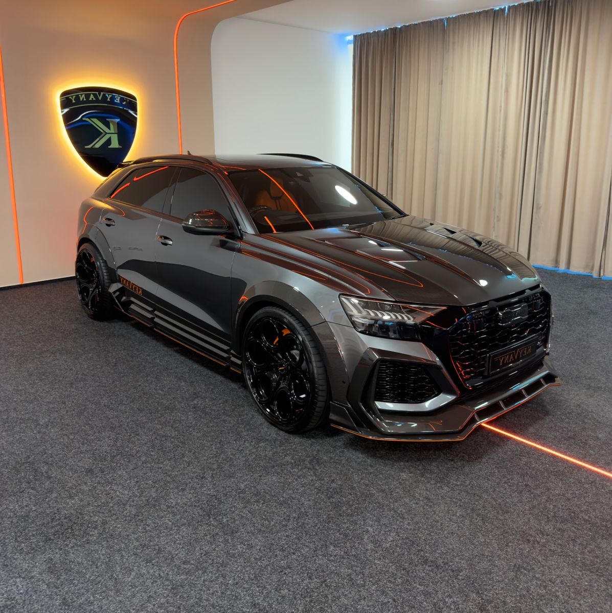 Audi RSQ8 KEYVANY CARBON/KERAMK/B&O/STAN.HZ/DYNMK.PLS