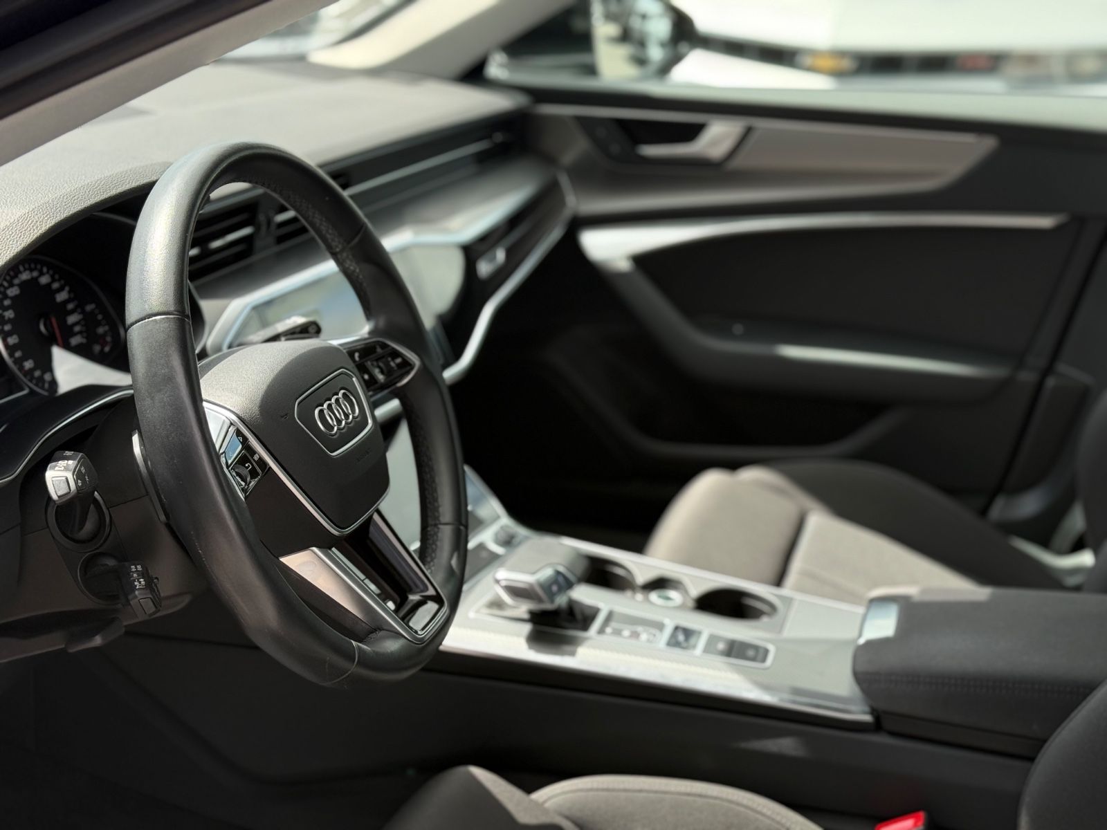 Audi A6 Avant 40 TDI sport - Samsaru's Car Outlet