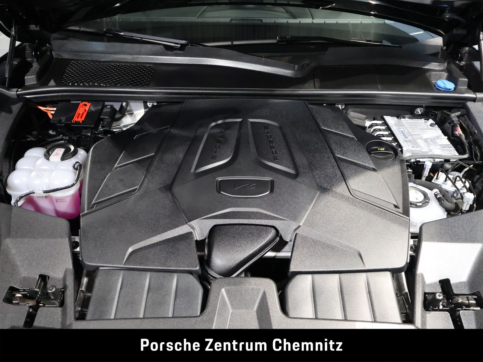 Porsche Cayenne E-Hybrid Luftfed.;BOSE;HD-Matrix;22"