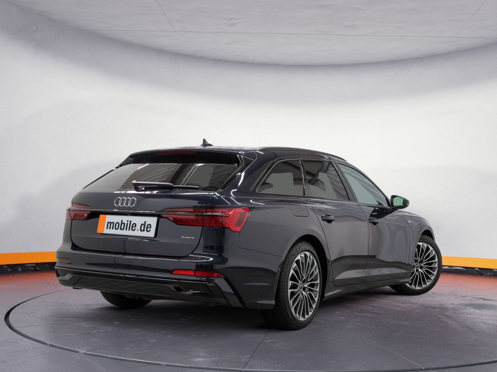 Audi A6 Avant 55 TFSIe Q S LINE - Samsaru's Car Outlet