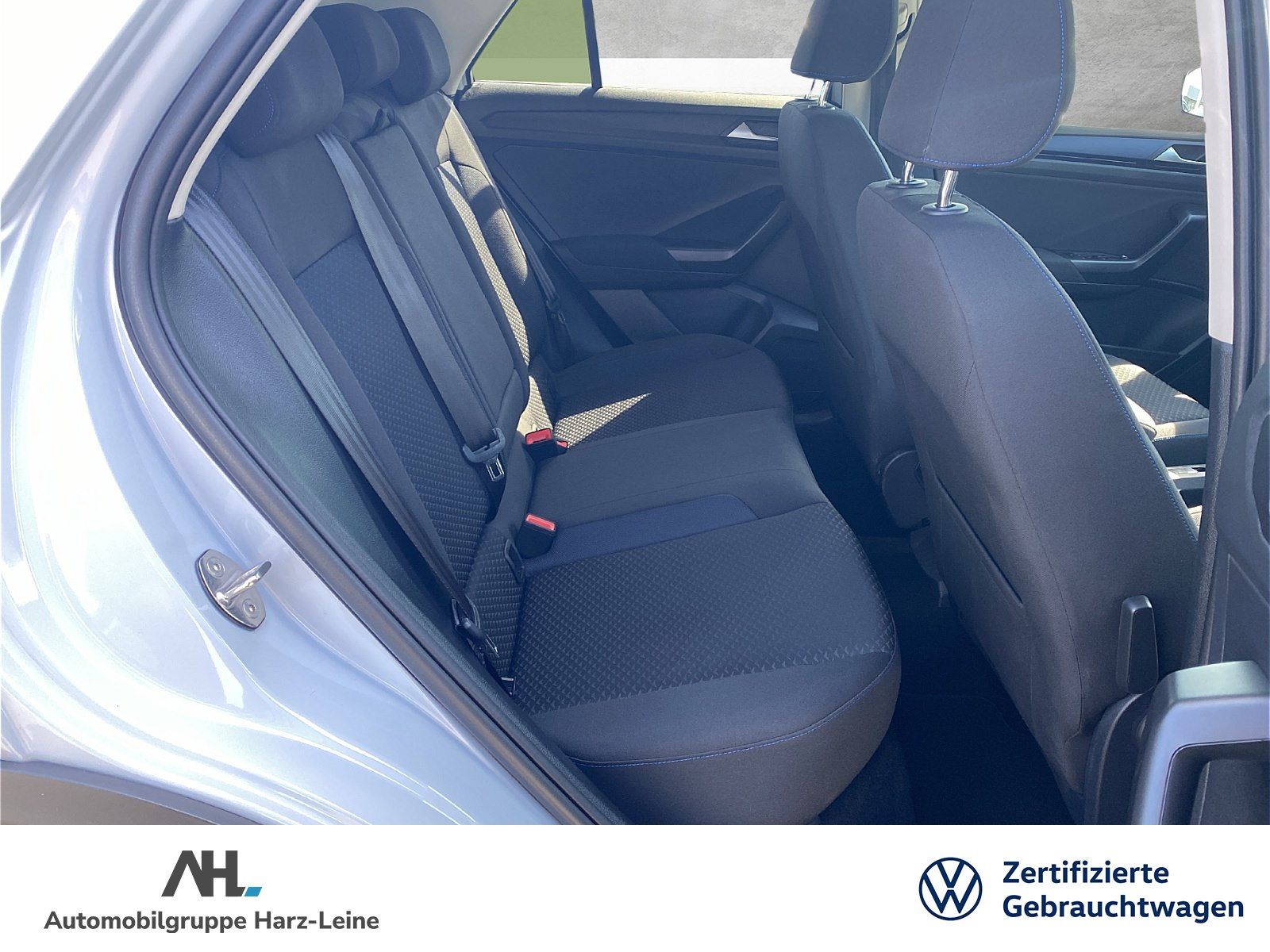 Volkswagen T-Roc 1.5 TSI United DSG - Samsaru's Car Outlet