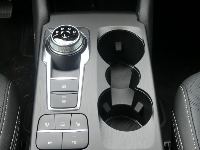Ford Kuga Vignale PHEV - Samsaru's Car Outlet