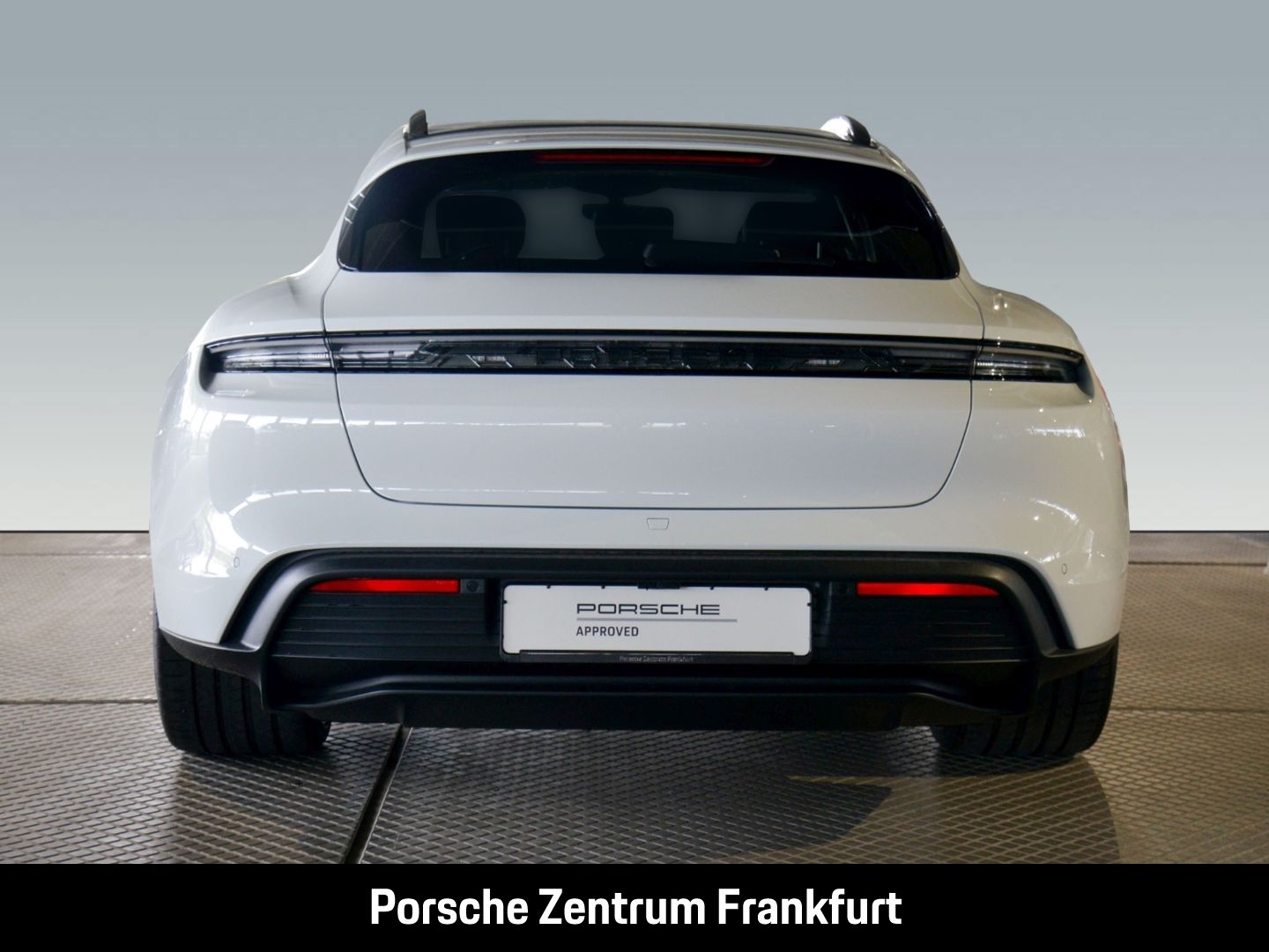 Porsche Taycan Sport Turismo BOSE Surround-View 21-Zoll