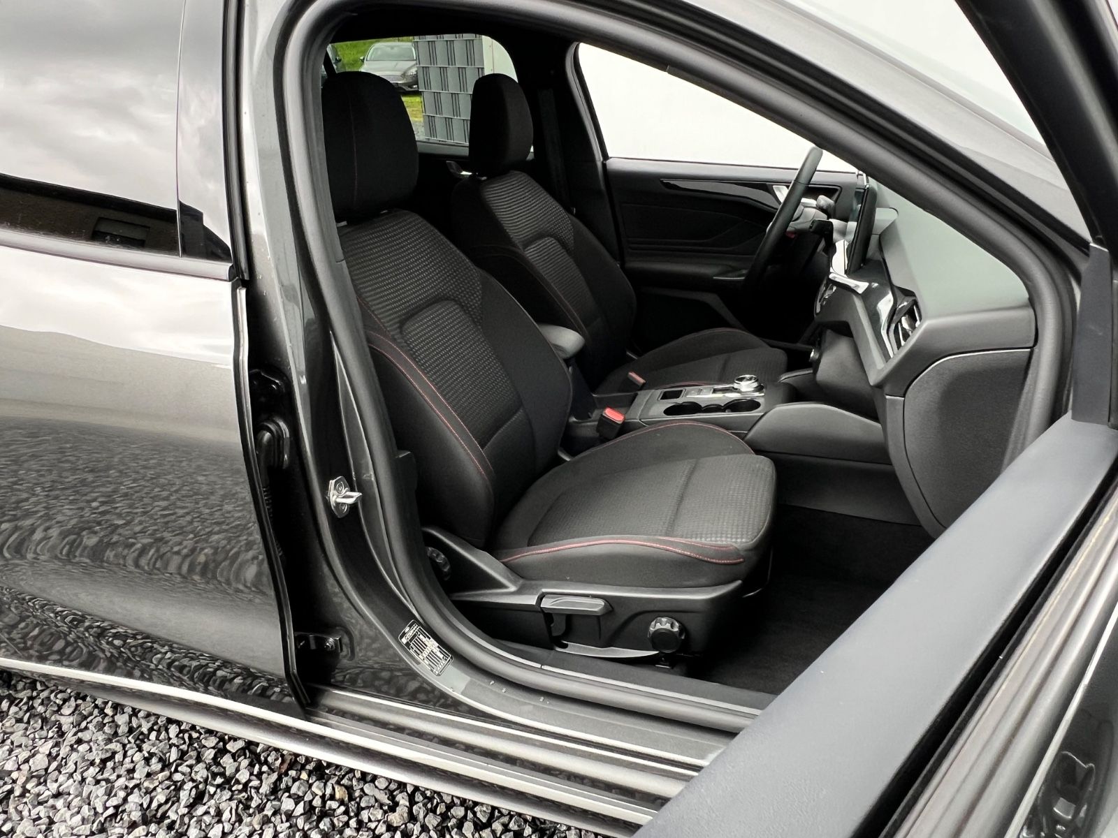 Ford Focus Turnier ST-Line 1.5TDCI Automatik Kamera