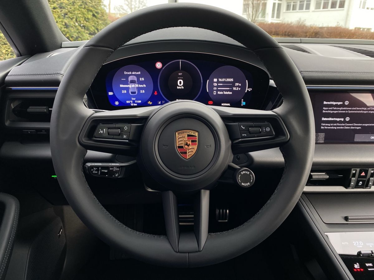 Porsche Macan 4S |Panorama |AHK |Surround View