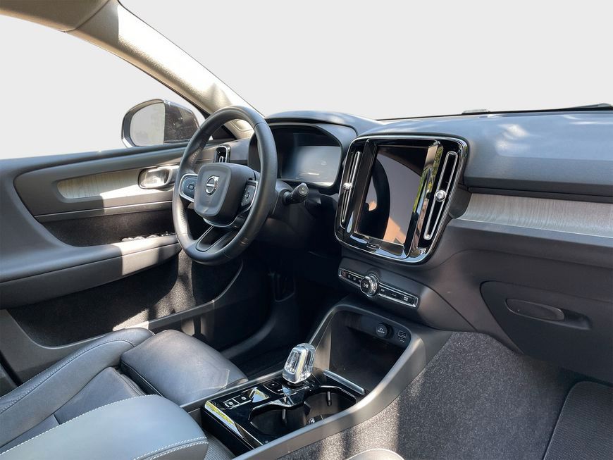 Volvo XC40 T5 Recharge Inscription - Samsaru's Car Outlet
