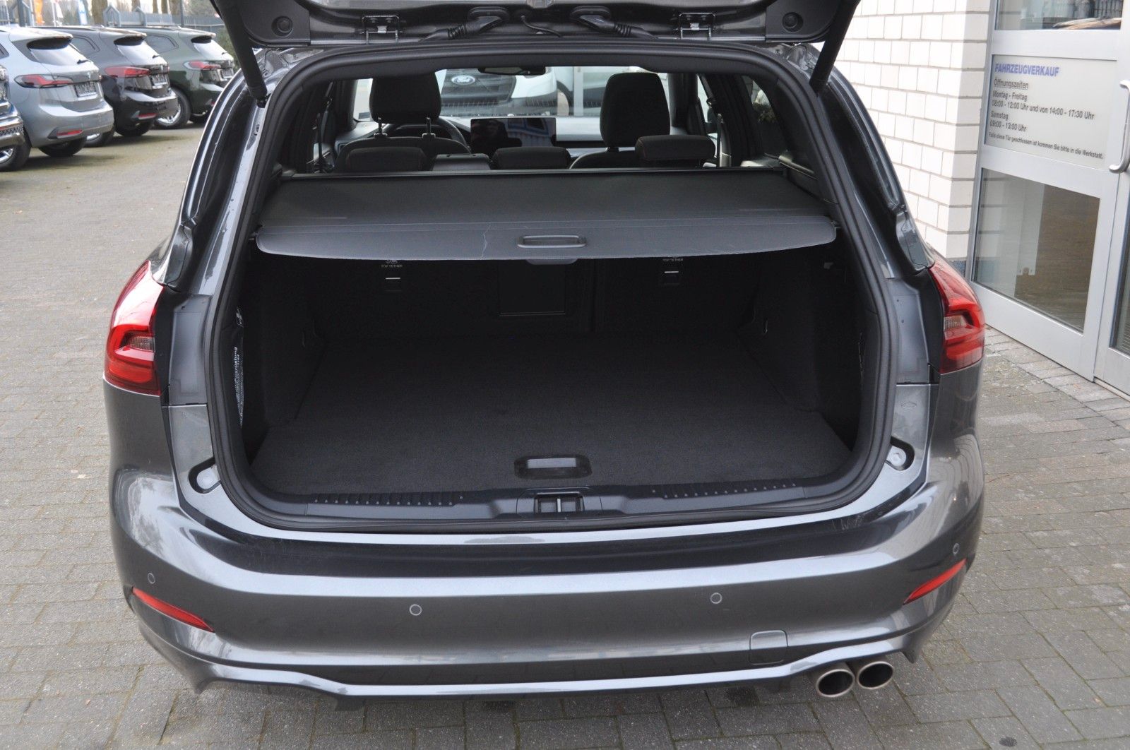 Ford Focus Turnier ST-LINE X/AUT/LED-MATRIX/PANODACH