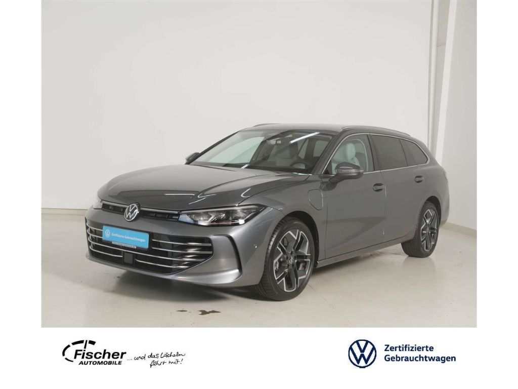 Volkswagen Passat 1.5 eHybrid Elegance DSG AHK/Leder/Matrix