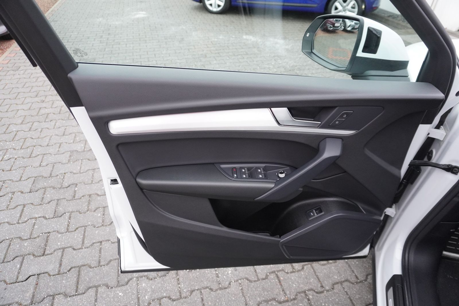 Audi Q5 Sportback S-Line 45 TFSI quattro s-tronic - Samsaru's Car Outlet