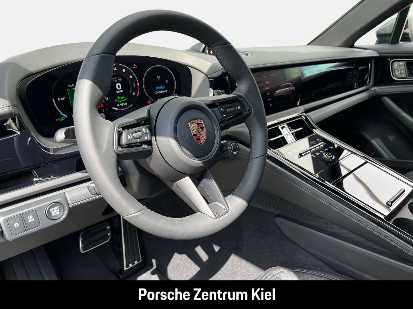 Porsche Panamera 4 E-Hybrid HA-Lenkung InnoDrive HUD