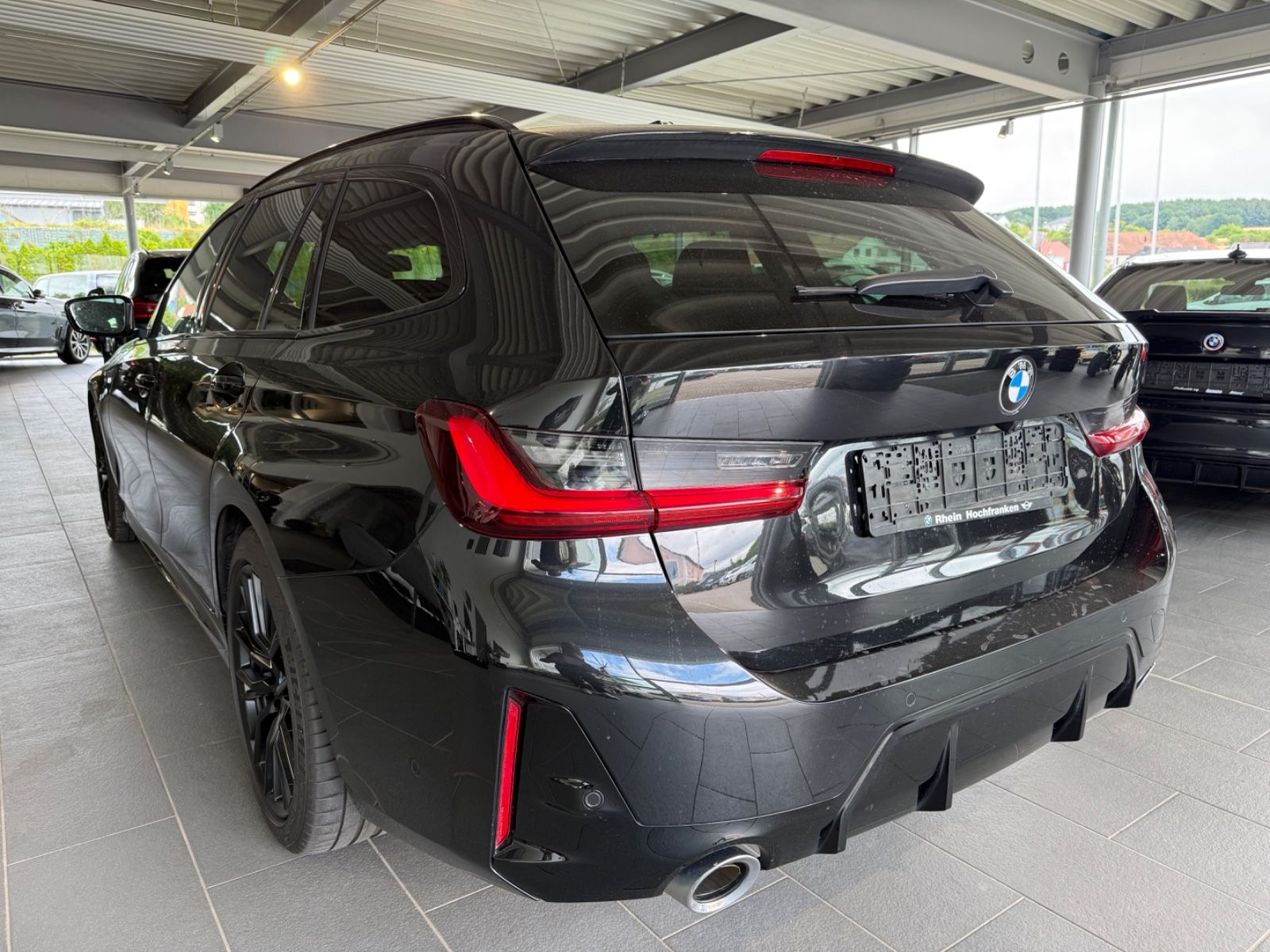 BMW 320d Touring M Sport - Samsaru's Car Outlet