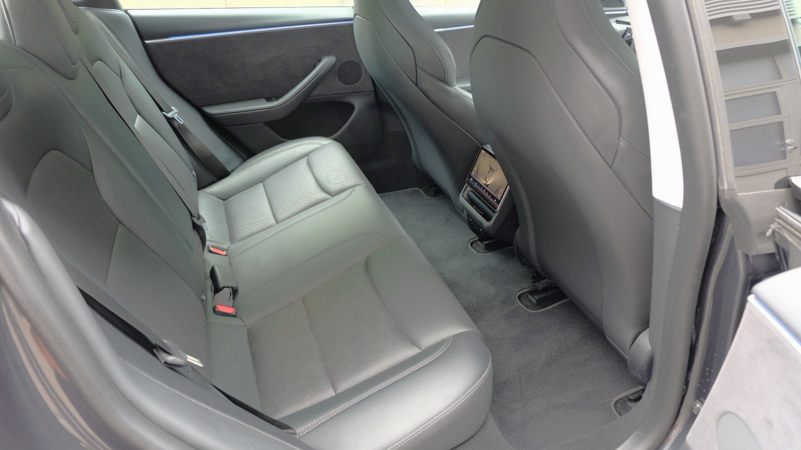 Tesla Model 3 Performance Dual Motor AWD, LM 20"