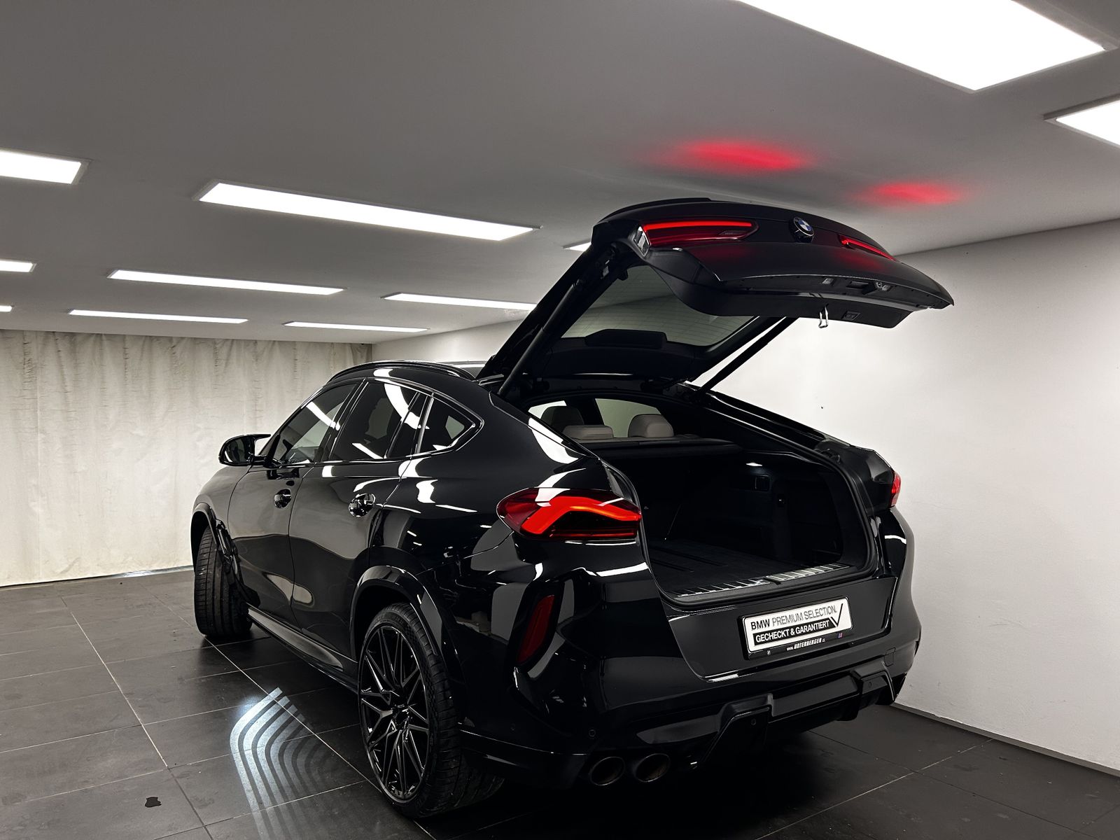 BMW X6 M Competition Harman/Kardon Pano. AHK Massage