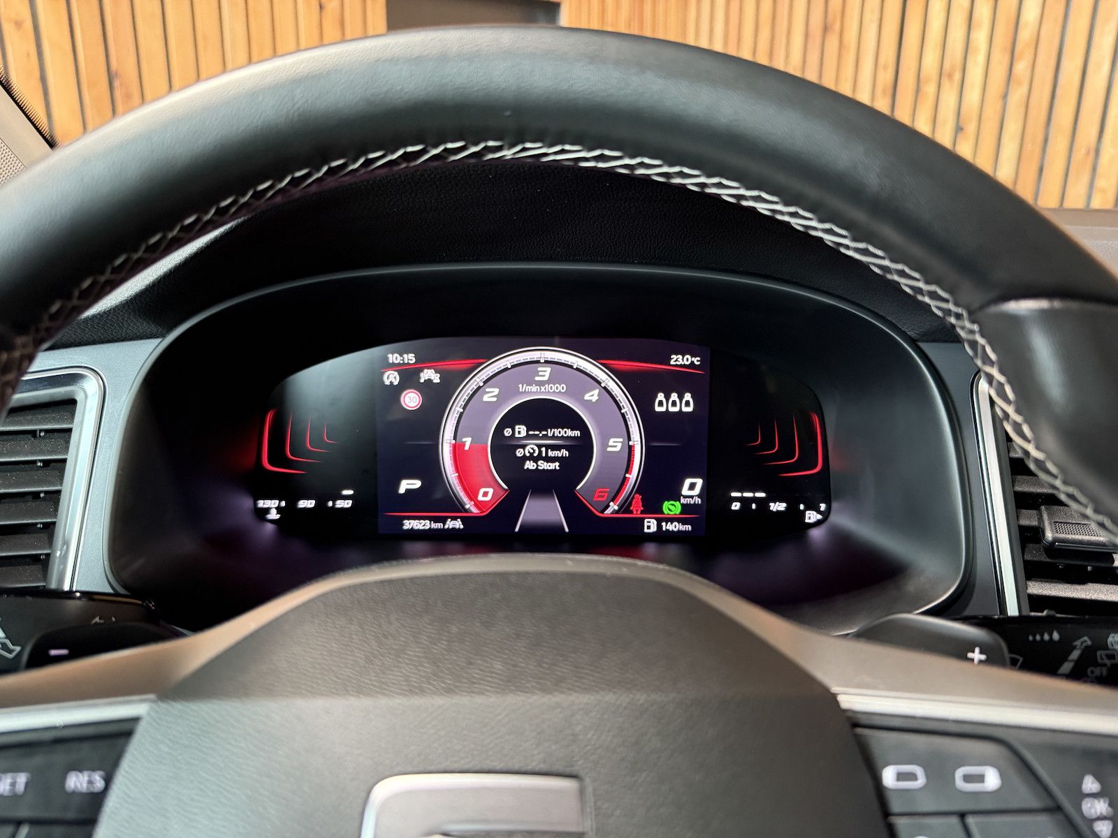 Seat Ateca 2,0 TDI DSG Navi*LED*Kam*Virtual*AHK*Beats