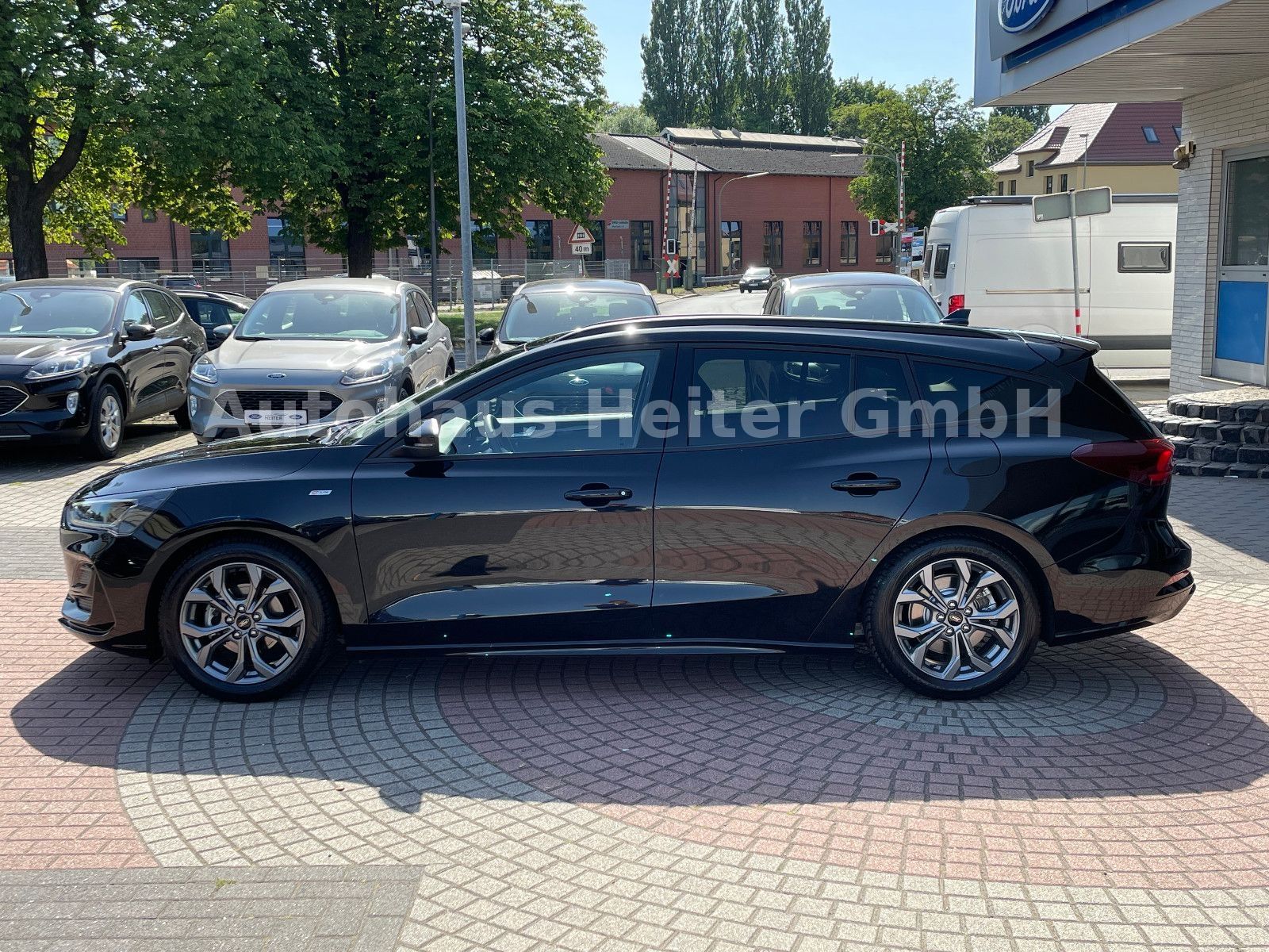 Ford Focus 1.5 EB Aut.ST-Line X / ACC+Matrix+e.Klappe