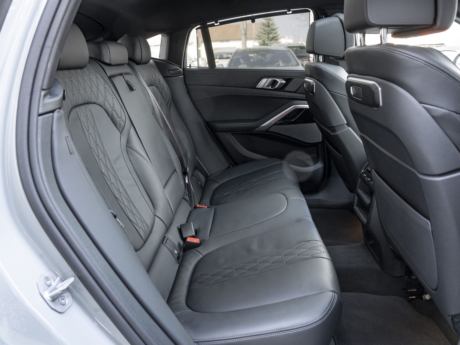 BMW X6 xDrive40i M-Sport Pro 22Z 360° AktLENK LUFTFE