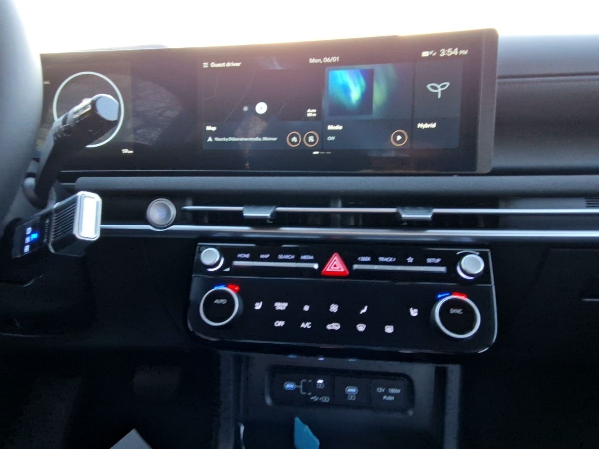 Hyundai TUCSON 1.6 T-GDI Select - Samsaru's Car Outlet