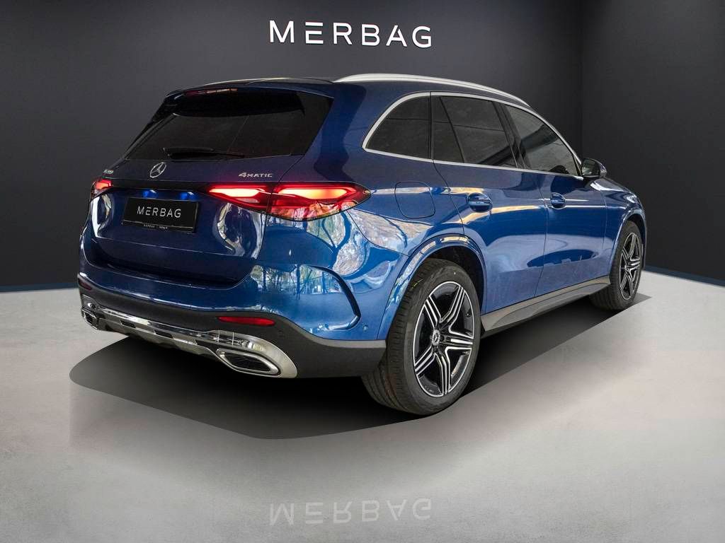 Mercedes-Benz GLC 200 AMG-DISTRONIC-PANO-AHK-MEMORY-UVP 74.200