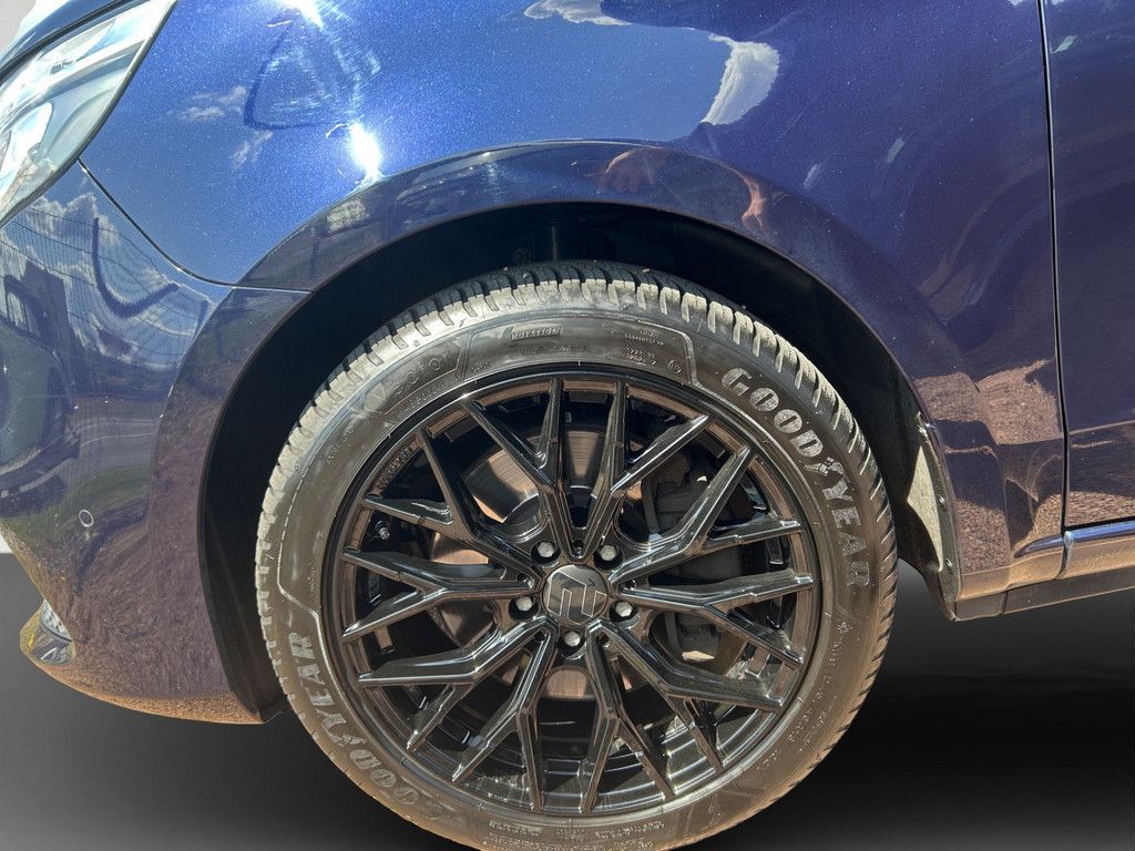 Mercedes-Benz V 250d AVANTGARDE EDITION - Samsaru's Car Outlet