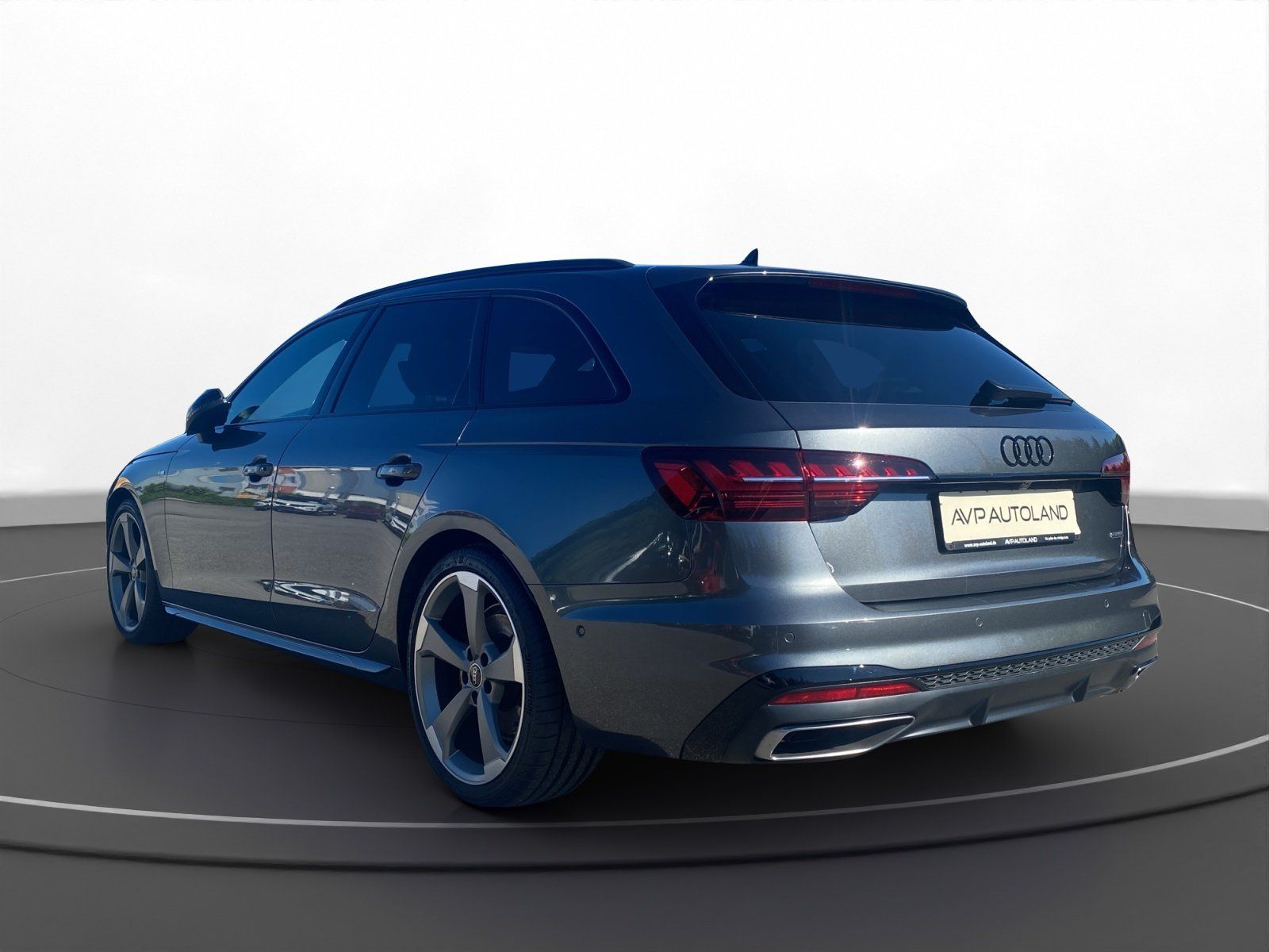 Audi A4 Avant 40 TFSI quattro S tronic S line | AHK