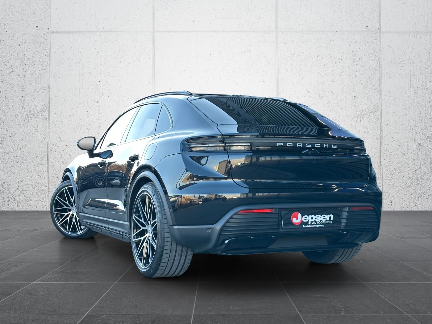 Porsche Macan 4S - Samsaru's Car Outlet