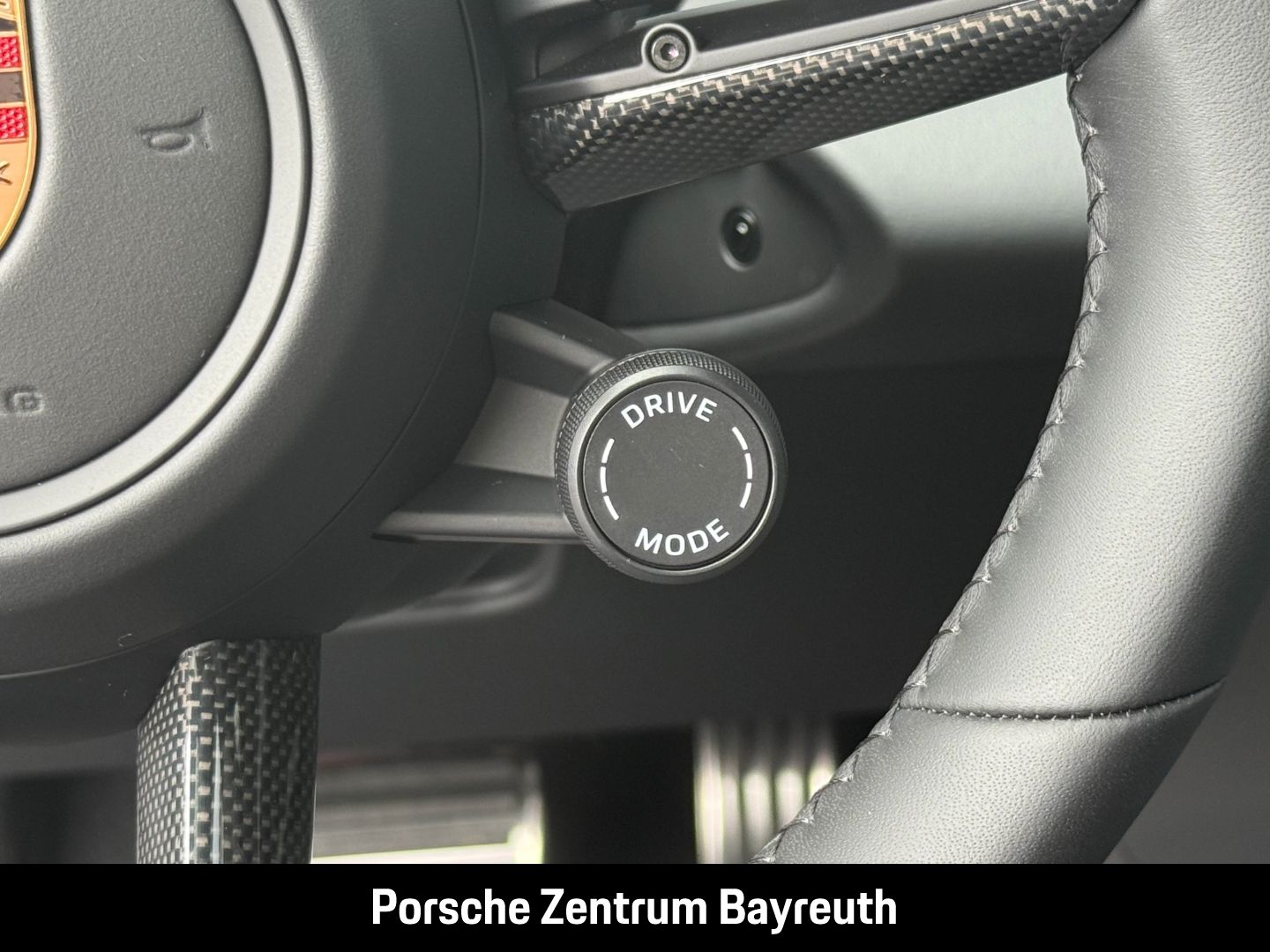 Porsche Macan 4S *PTS VIOLAMETALLIC*CARBON*BEIFAHRERDIS.