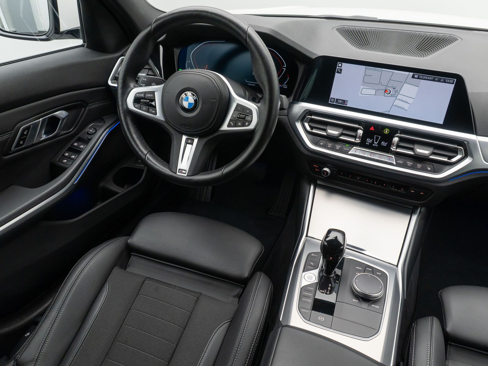 BMW 330i Sport Line - Samsaru's Car Outlet