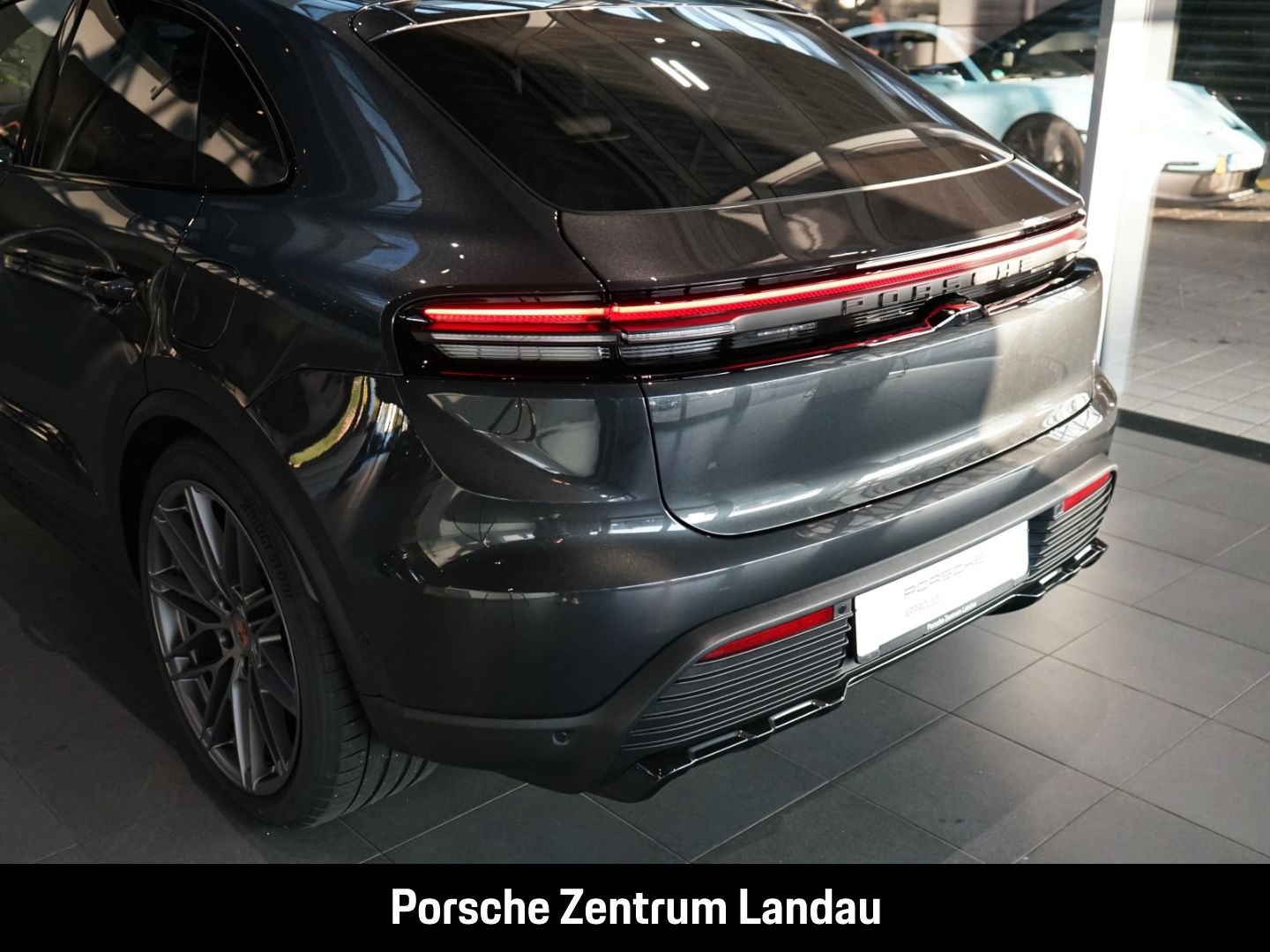 Porsche Macan 4S Burmester HA-Lenkung InnoDrive Head-Up