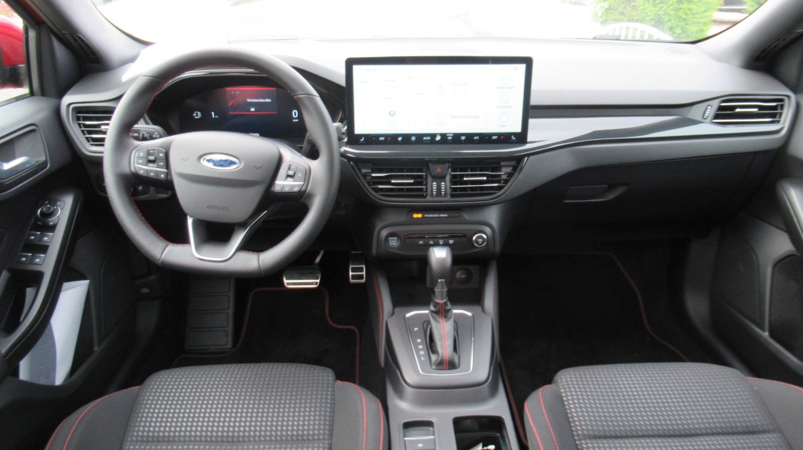 Ford Focus ST-Line X ACC TWA Matrix Panorama HeadUp
