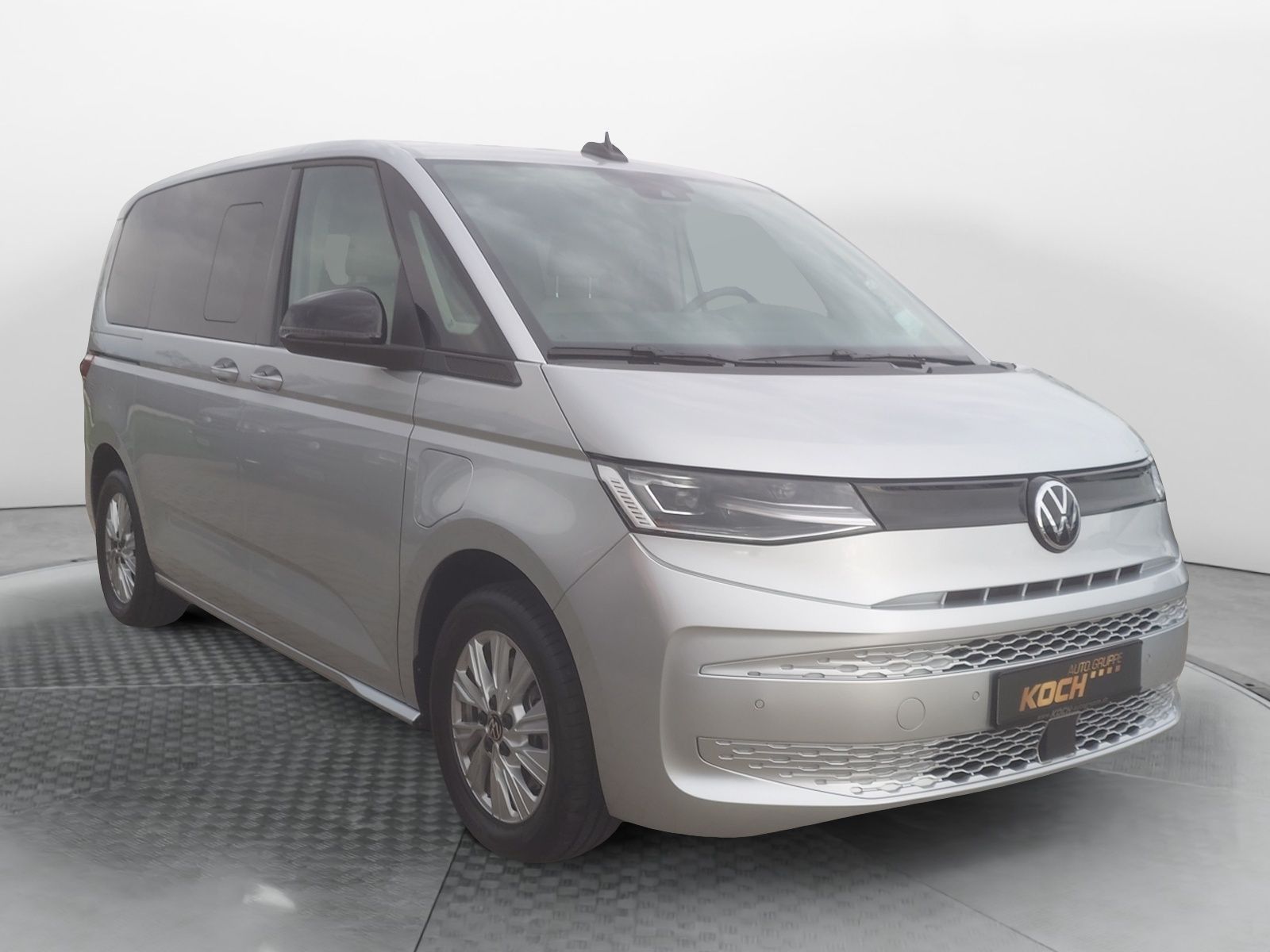 Volkswagen T7 Multivan 1.4 eHybrid - Samsaru's Car Outlet