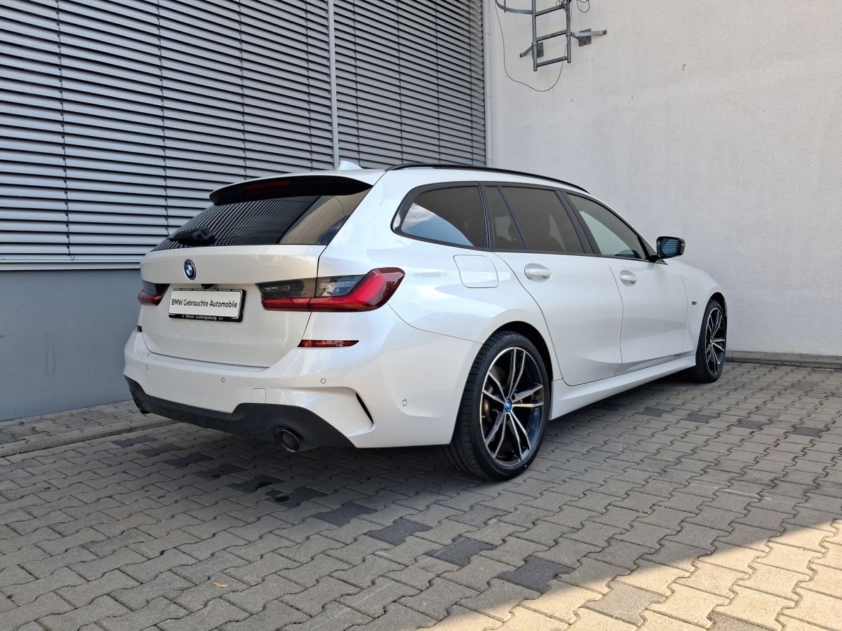 BMW 330e Touring M Sport - Samsaru's Car Outlet