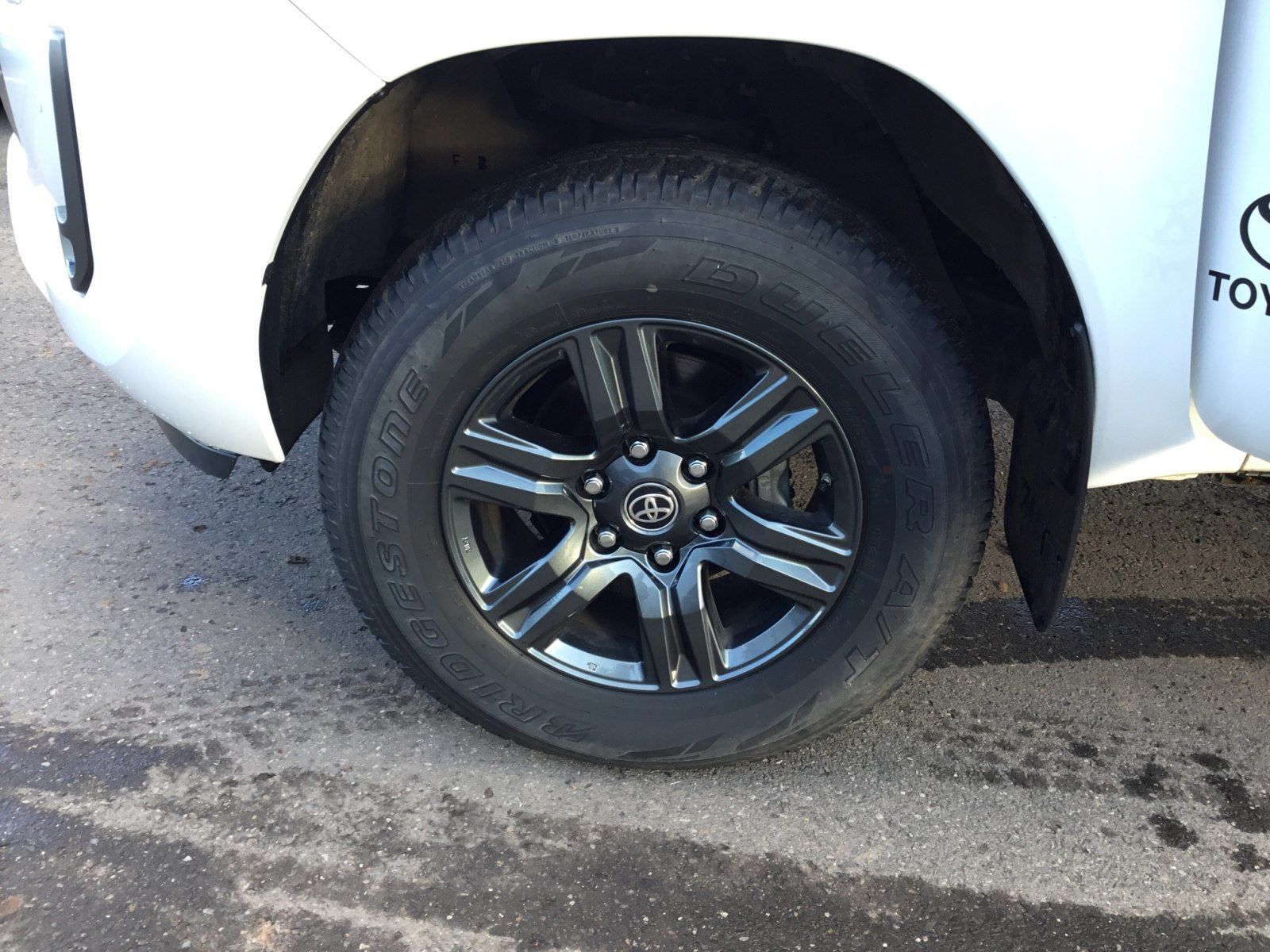 Toyota Hilux Double Cab 2,4 D-4D Comfort 4x4