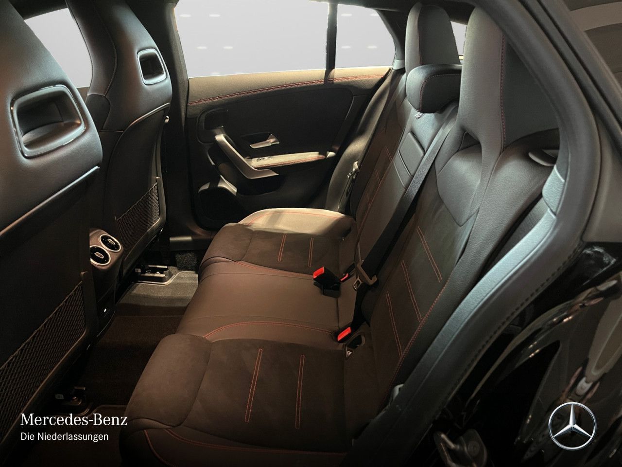 Mercedes-Benz CLA 250 4M AMG Premium - Samsaru's Car Outlet