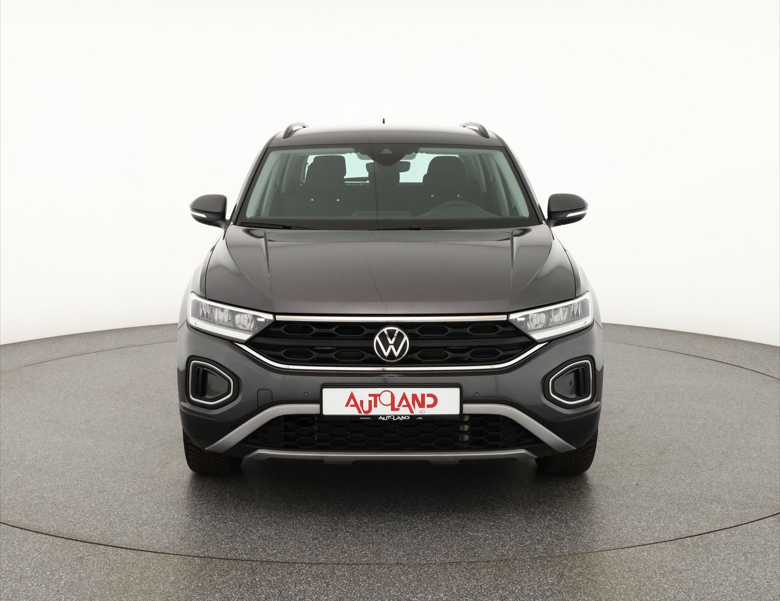 Volkswagen T-Roc 1.5 TSI - Samsaru's Car Outlet