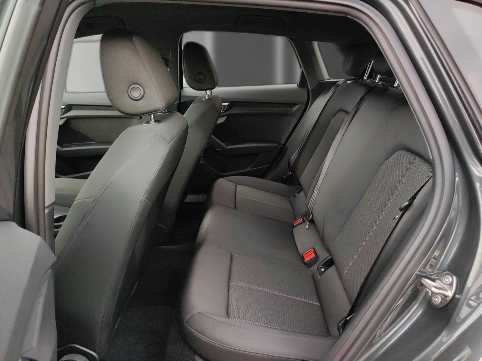 Audi A3 Sportback 40 TFSI e Adv. S tronic *R-CAM*PDC*