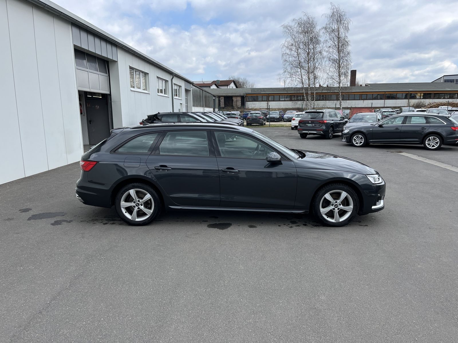 Audi A4 Avant 35 2.0 TDI S tronic advanced - Samsaru's Car Outlet