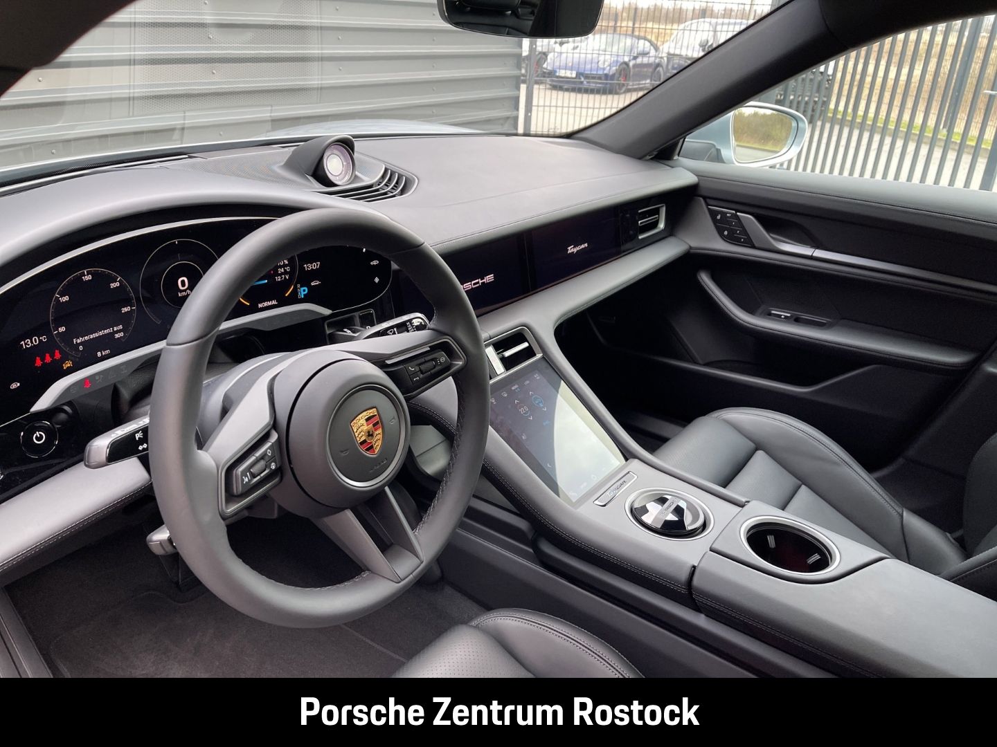 Porsche Taycan 4 Cross Turismo InnoDrive LED-Matrix