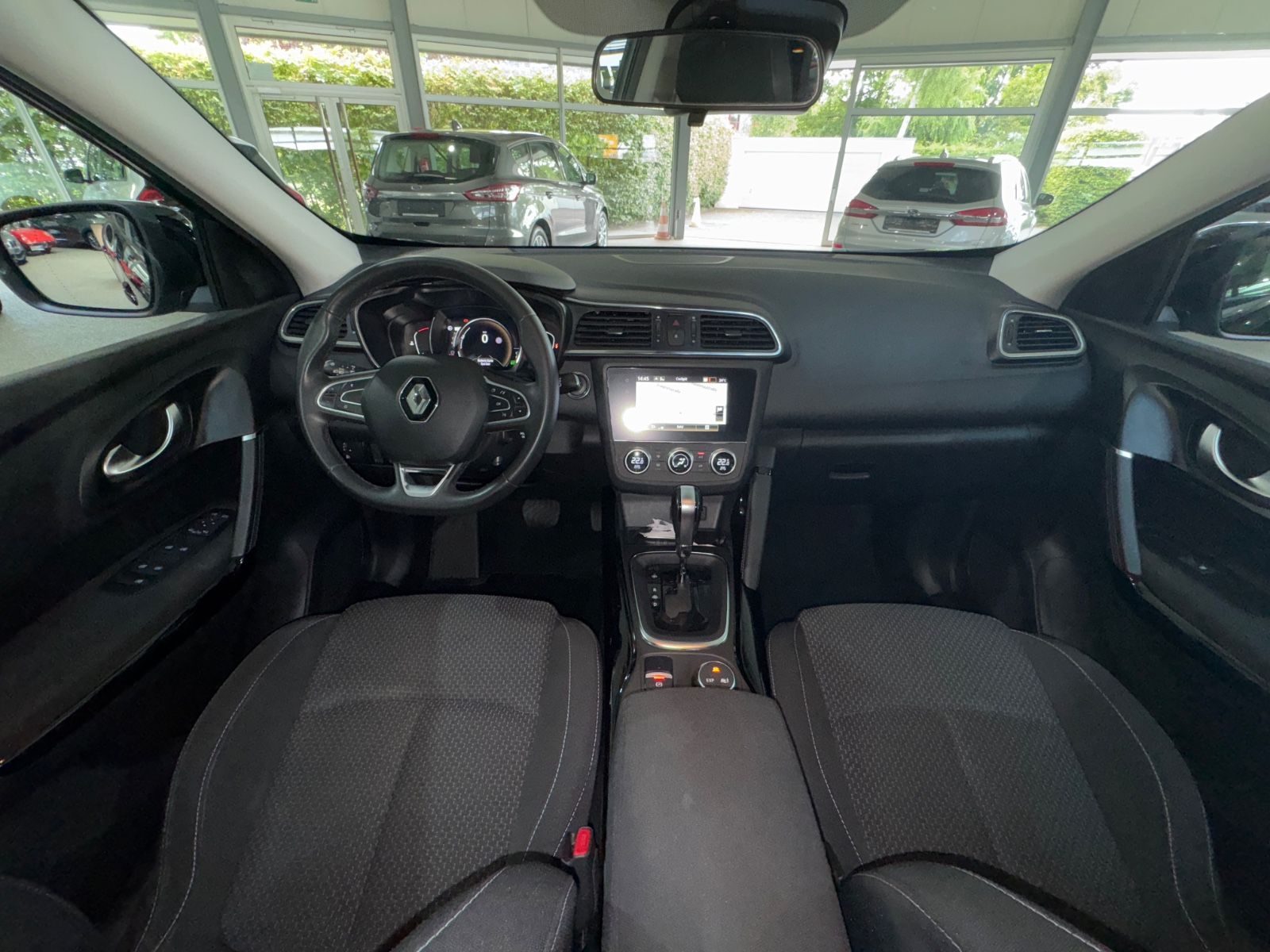 Renault Kadjar TCe 140 Aut.Business Edition - Samsaru's Car Outlet