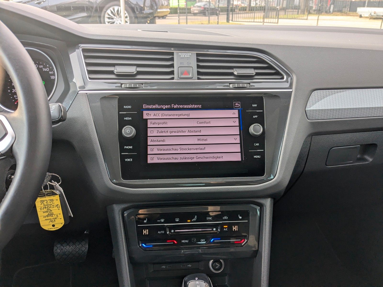 Volkswagen Tiguan 2.0TDI DSG - Samsaru's Car Outlet