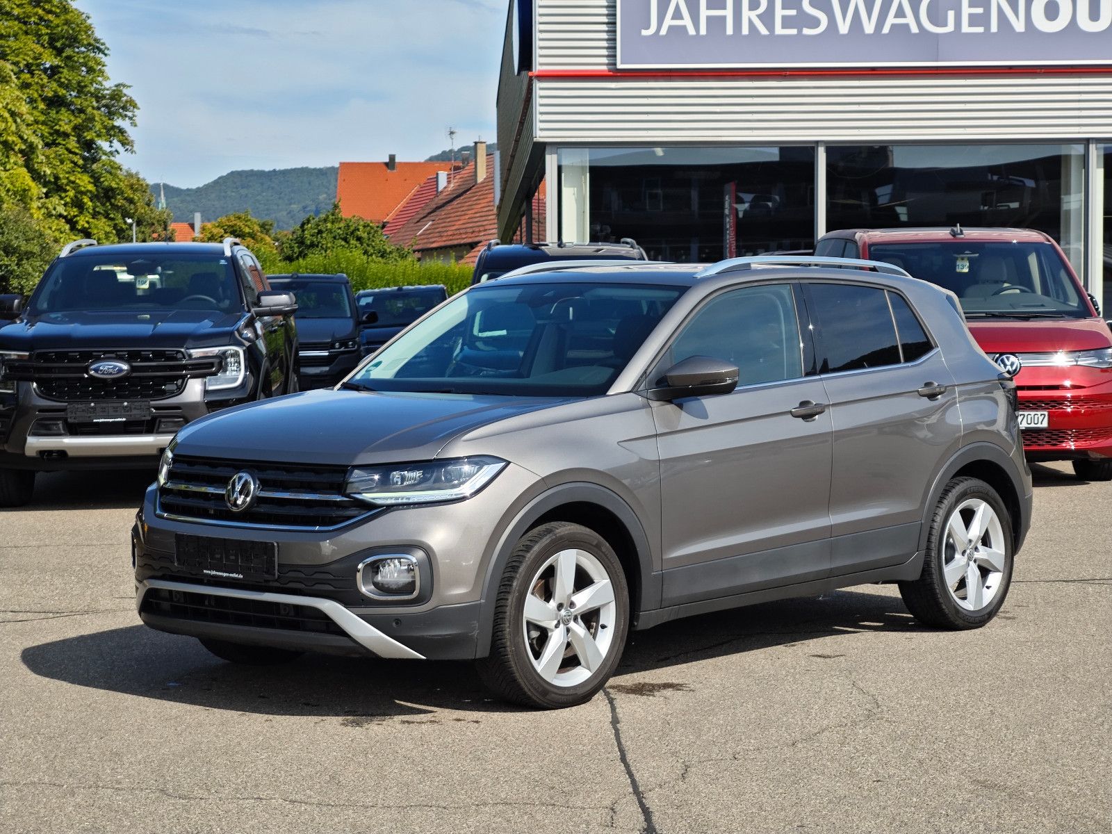 Volkswagen T-Cross Highline - Samsaru's Car Outlet