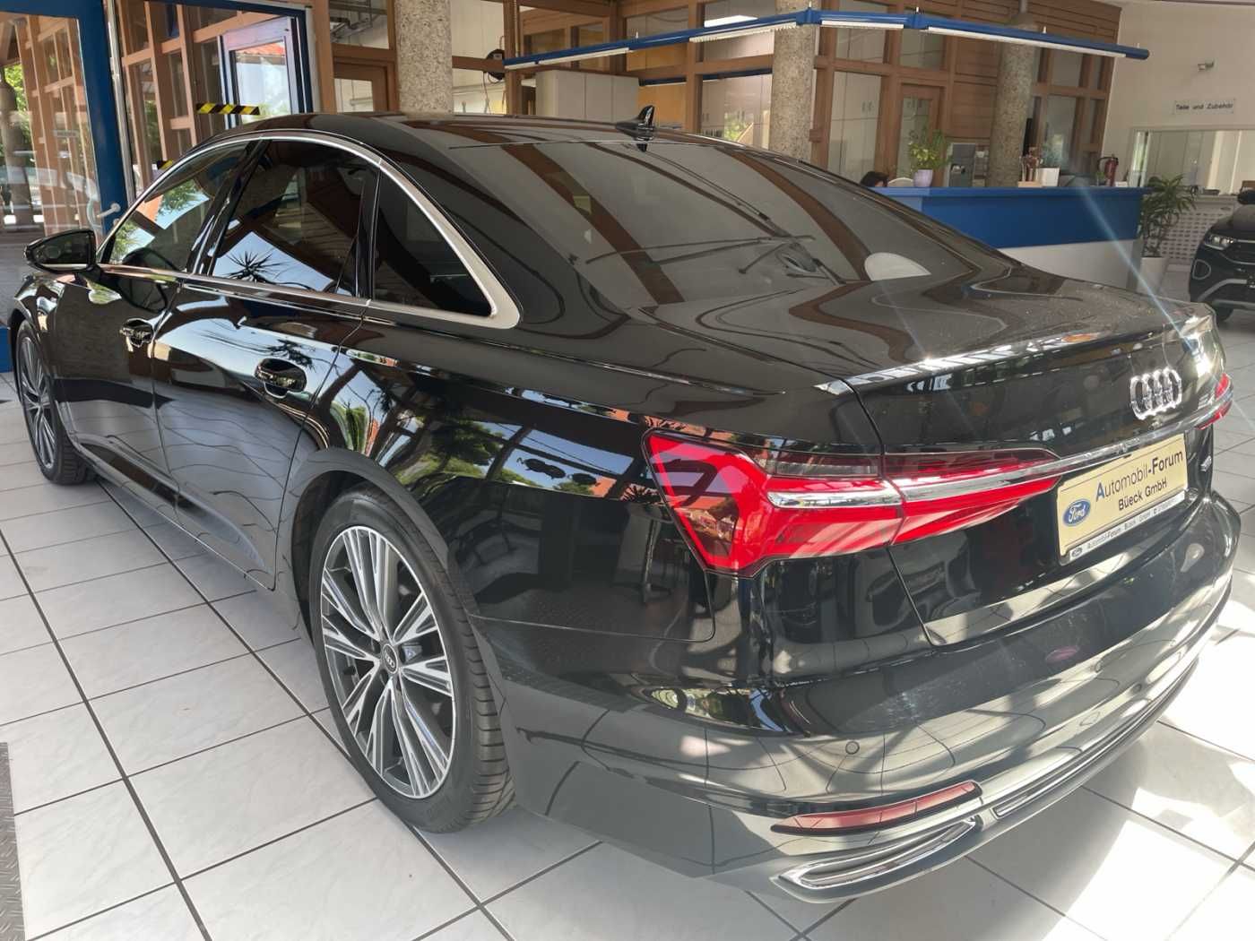 Audi A6 55 TFSI quattro S-Line Plus - Samsaru's Car Outlet