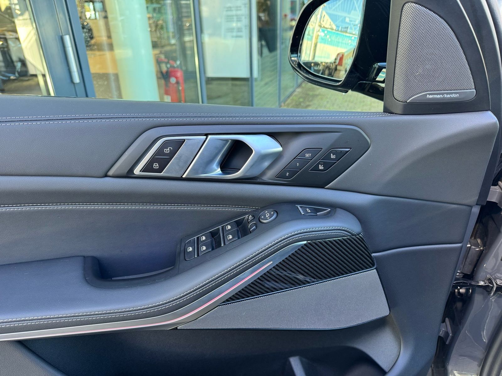 BMW X5 xDrive30d M Sport Pro PANO AHK StHzg Luftfahr