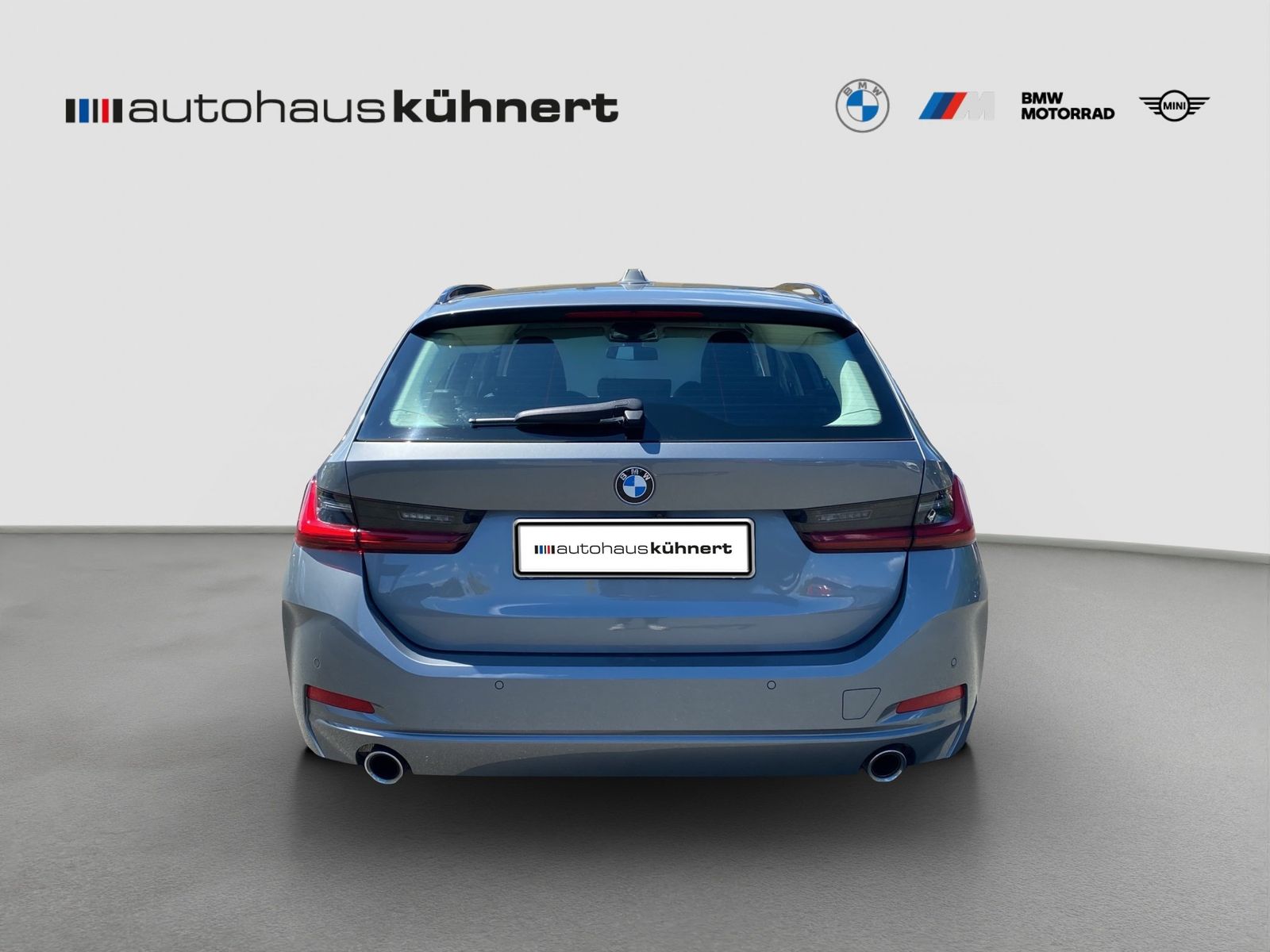 BMW 318i Touring ACC LED SpurAss AHK HiFi Navi ParkA